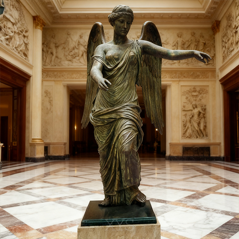 Arca Dewi Nike Bersayap Dalaman Gangsa